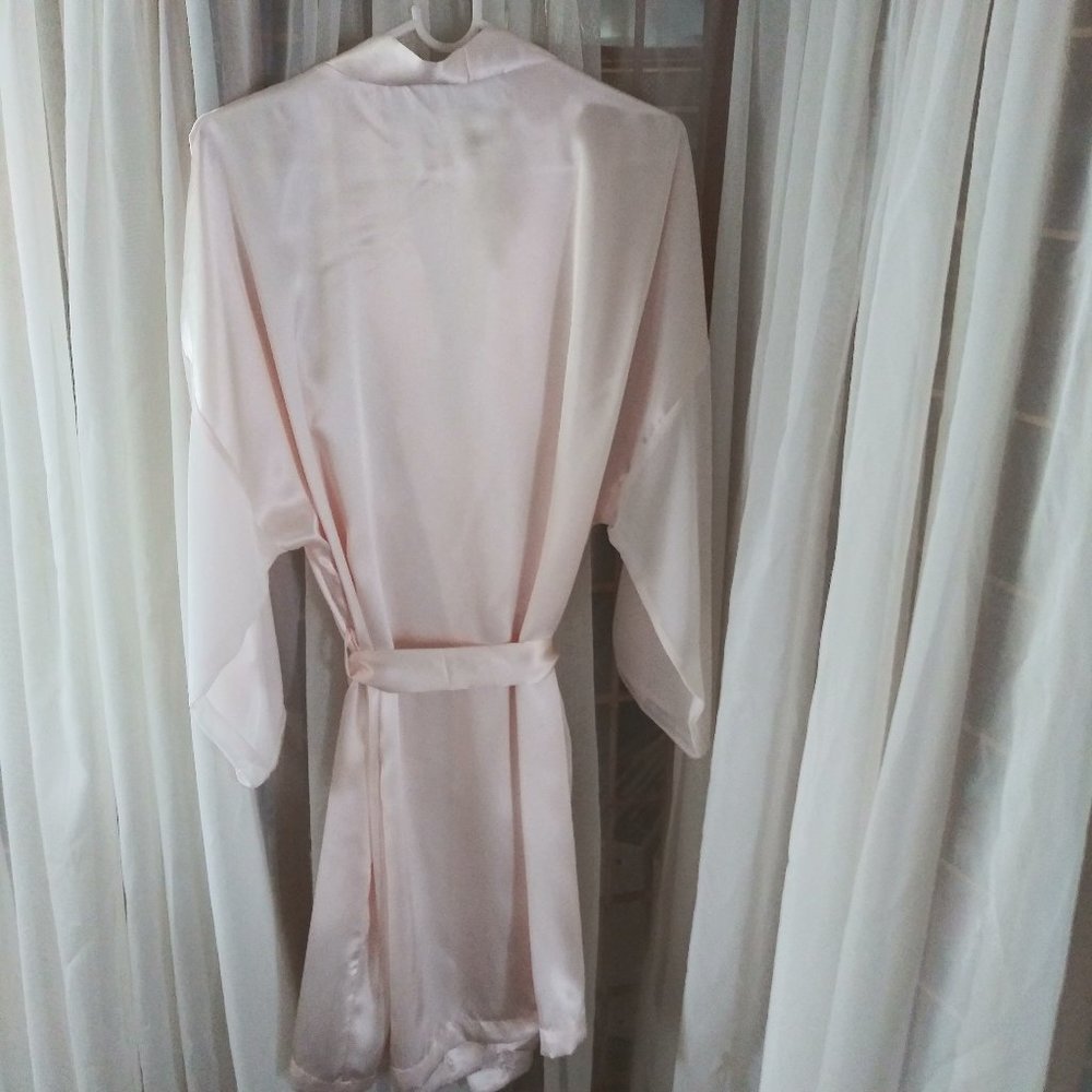 Maidenform Palest Peach Robe - Picture 4 of 5